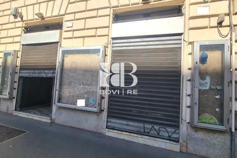 Locale commerciale in Affitto, Centro Storico